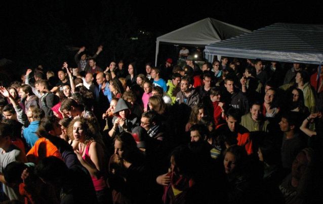 Közönségtalálkozók a kávéházban