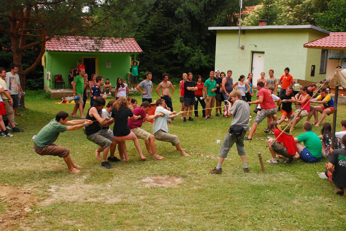 Mert fakanál és fürdőruha is jól jöhet!