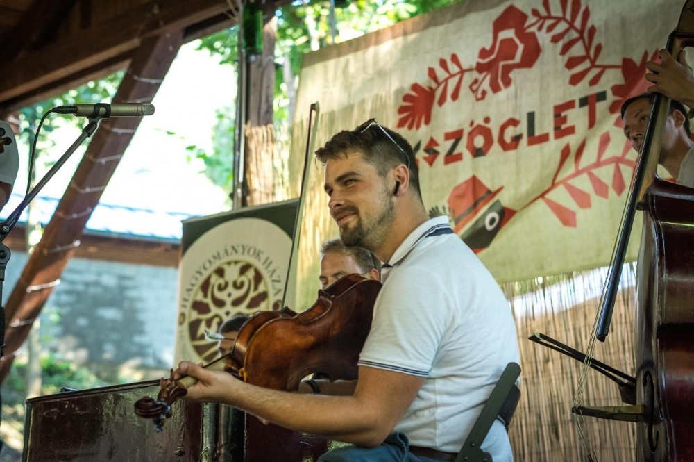 add meg a kép czímét