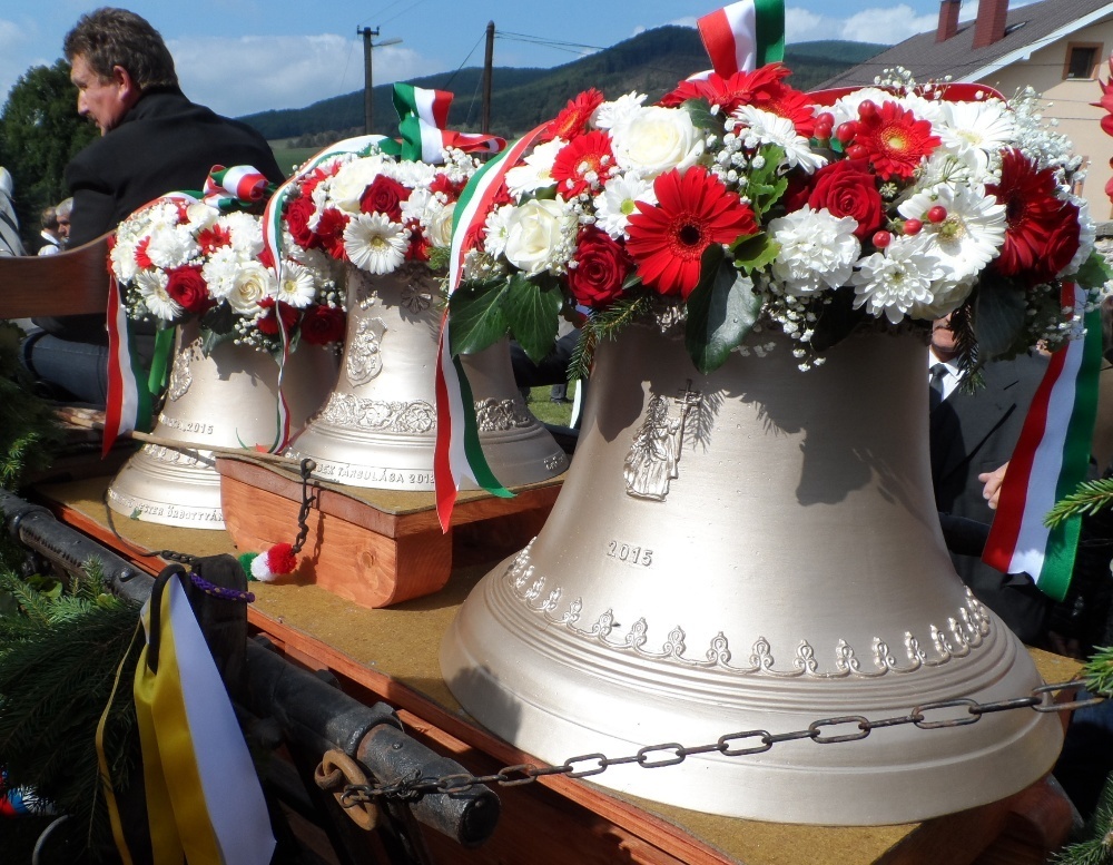 Újra három haranggal büszkélkedhet Krasznahorka vára
