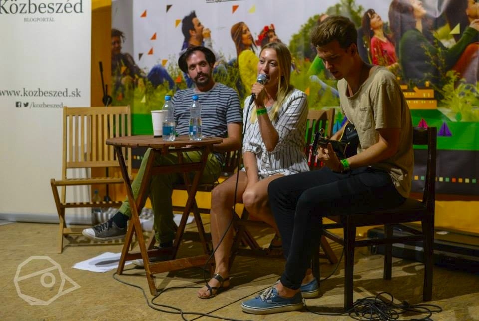 Irodalmi Szemle újratöltve